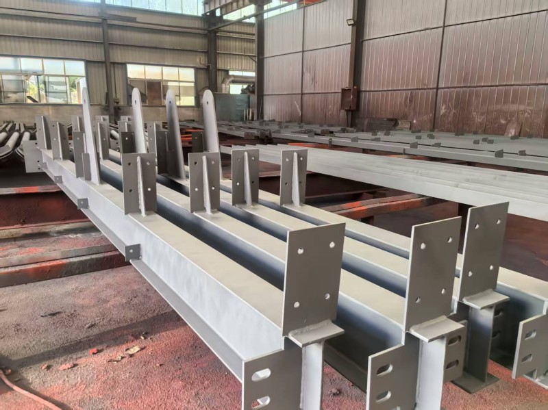 Matagumpay na nakumpleto ang proyekto ng pag -install ng bakal na canopy