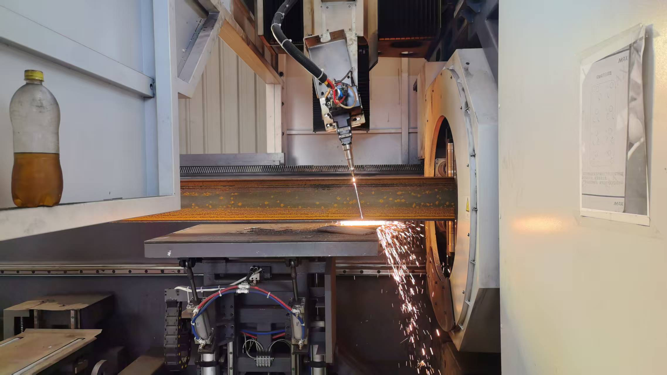 Pinapabuti ng LiWeiyuan ang balita sa pagproseso ng istraktura ng bakal