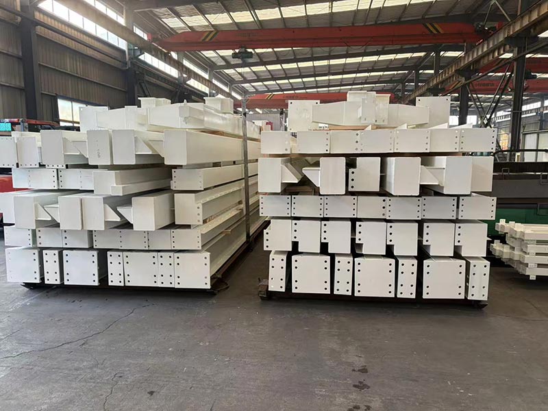 Ipinapadala ng Uruguay Customized Steel Structure Hospital Project ang Unang Batch ng Mga Pangunahing Bahagi